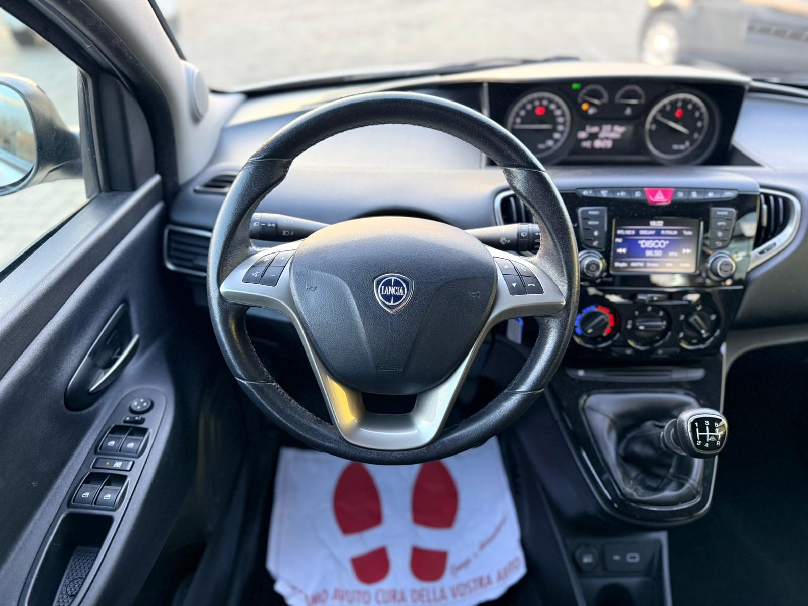 Lancia Ypsilon – foto 9