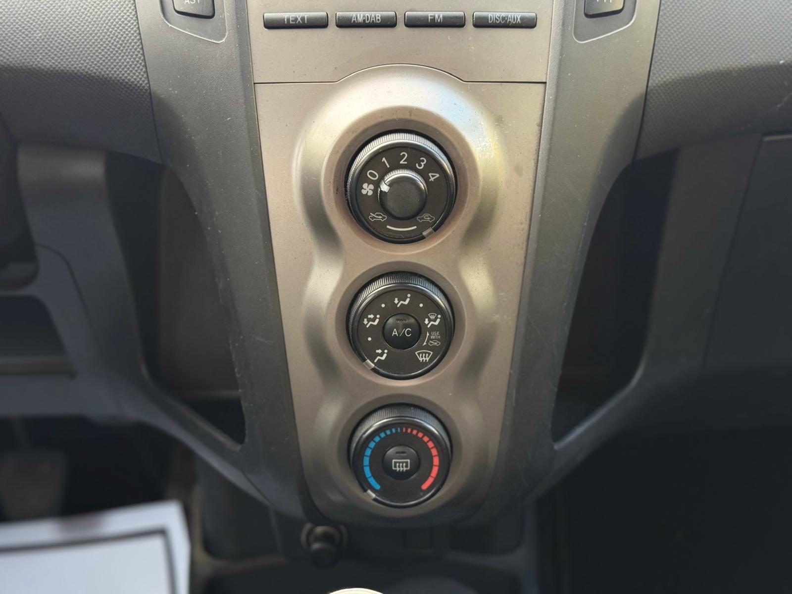 Toyota Yaris – foto 11