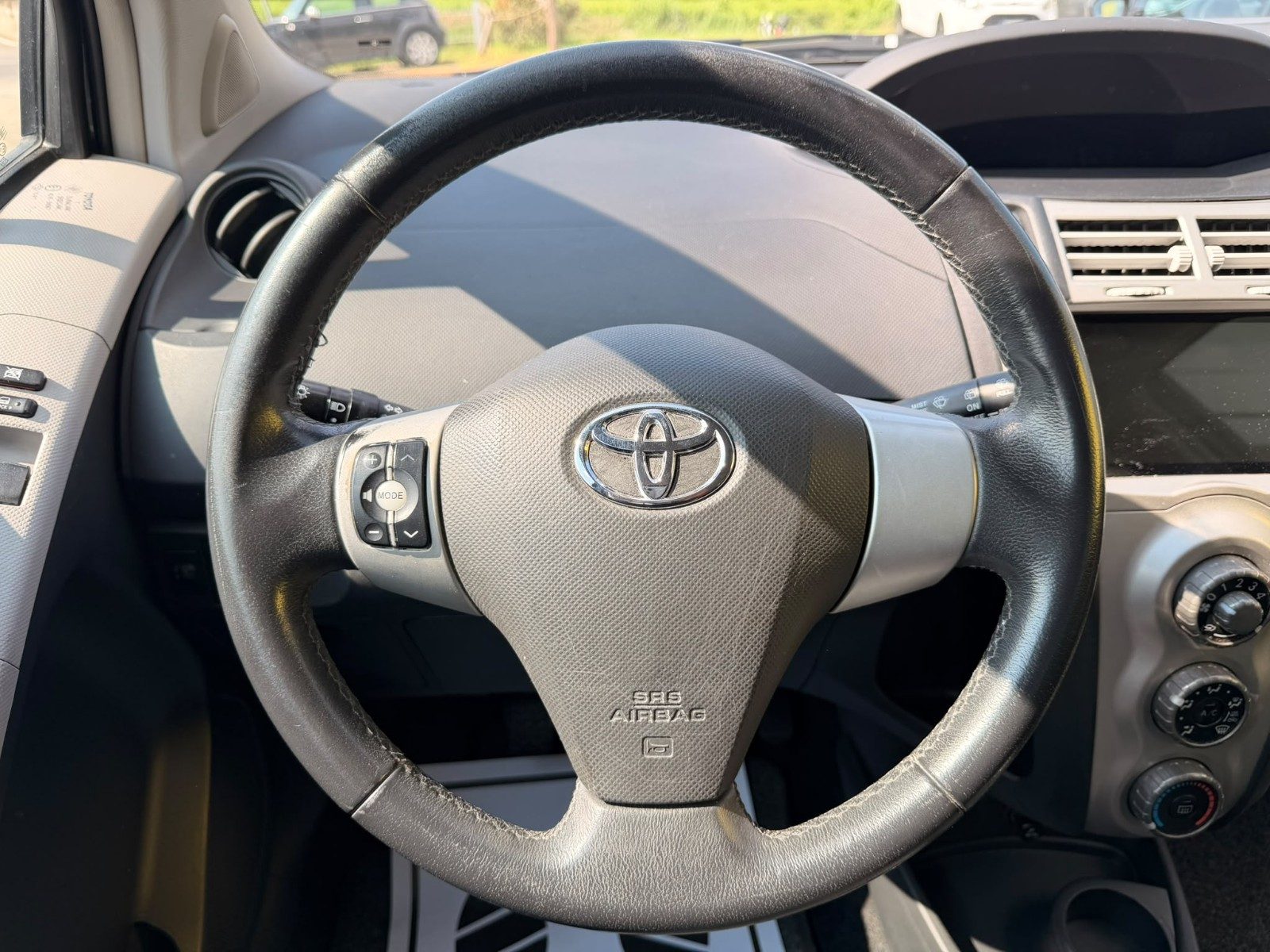 Toyota Yaris – foto 9